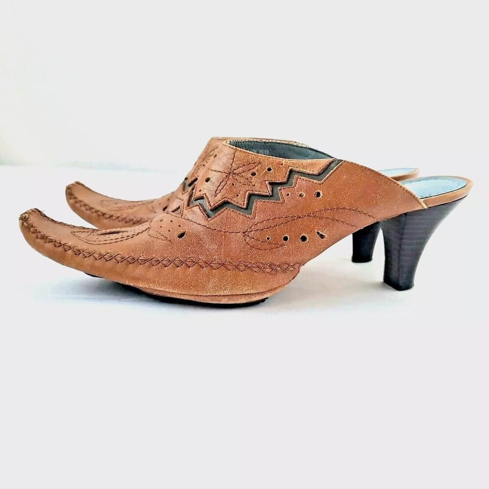 Indigo Clarks Size 8 Leather Inlay Slip Resistant Western Slip On Mule Heel Shoe